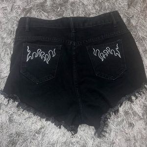 Black Shorts, Size M (US 6)